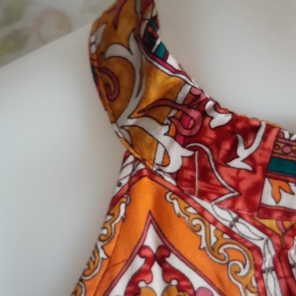 HAUTE HIPPIE Style Patterned Halter Top Size XS - Picture 2 of 9